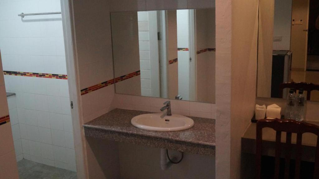 P.F Mansion Hotel Pantai Chaweng Luaran gambar