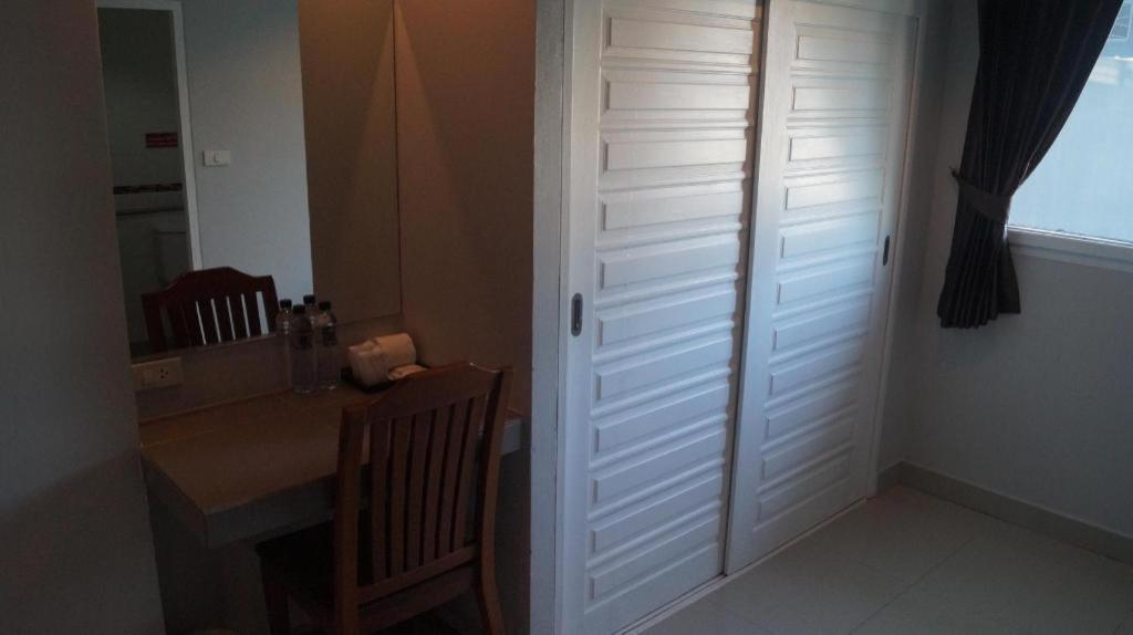 P.F Mansion Hotel Pantai Chaweng Luaran gambar